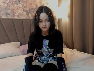 girl cam all day irisbroyn image #5192358