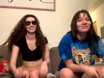 girl cam all day kylieexoxoxo2432 image #6121445