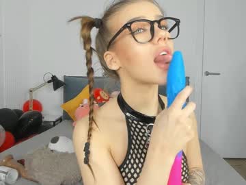 girl cam all day jenie_fire image #8070467