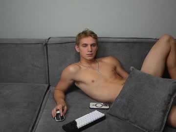 man cam all day holiday_boys image #5294103
