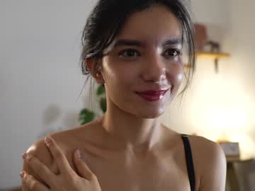 girl cam all day urcutelinda image #7595108