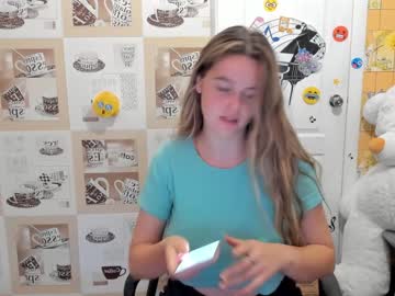 girl cam all day emmika_ image #2341931