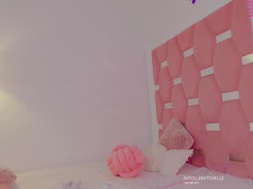 girl cam all day nicolle_mitchelle image #8763609