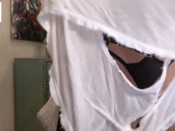 girl cam all day island_peach image #6932433