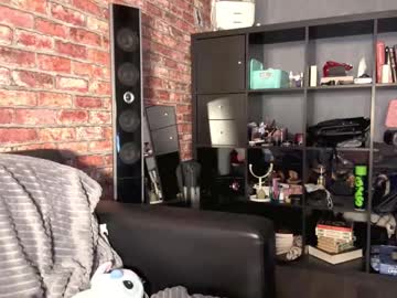 girl cam all day june_moves image #9067240