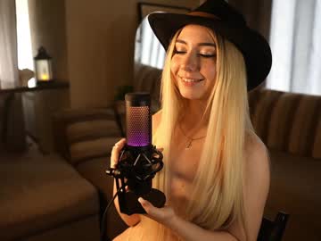girl cam all day owlluree image #5569973