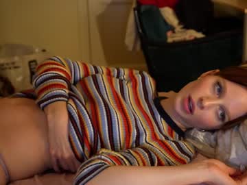 girl cam all day ellaa91 image #3016478