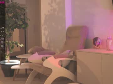 girl cam all day oki_dokie image #5478604