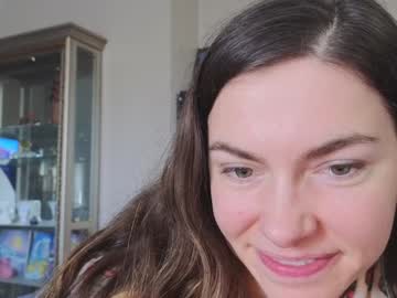 girl cam all day chroniclove image #7976038