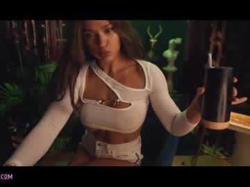 girl cam all day lucieoude_ image #2252513