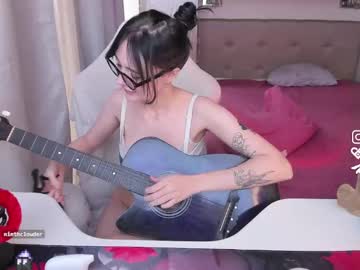 girl cam all day elizabethbritanny image #8870595