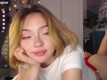 girl cam all day adelewilson__ image #4886637