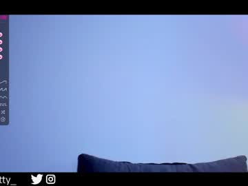 girl cam all day lit1le_kitty_ image #2741264