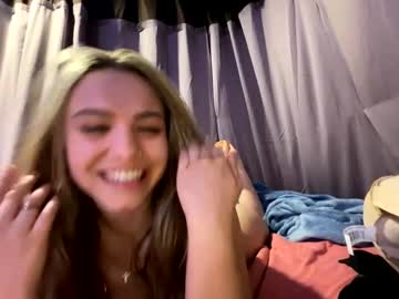 girl cam all day charismacharm image #8979283