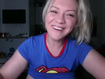 girl cam all day kiradivine image #3519327