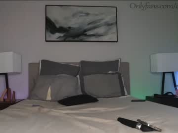 couple cam all day ari_lovexo image #2809503