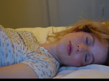 girl cam all day ellaa91 image #6290783