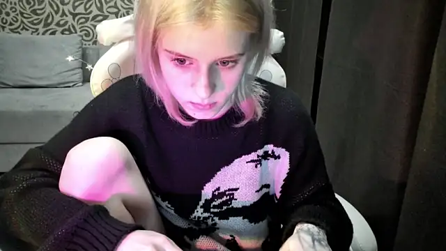 Stripchat sex cam aww_kitty